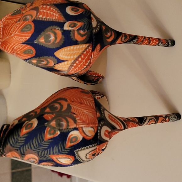 High heels - Picture 4 of 4